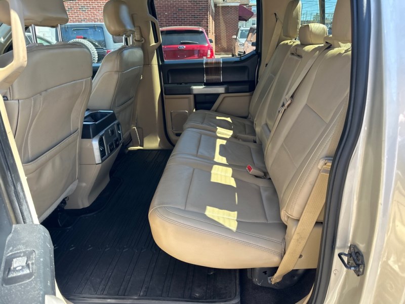 2017 Ford F-150 Lariat - Photo 13