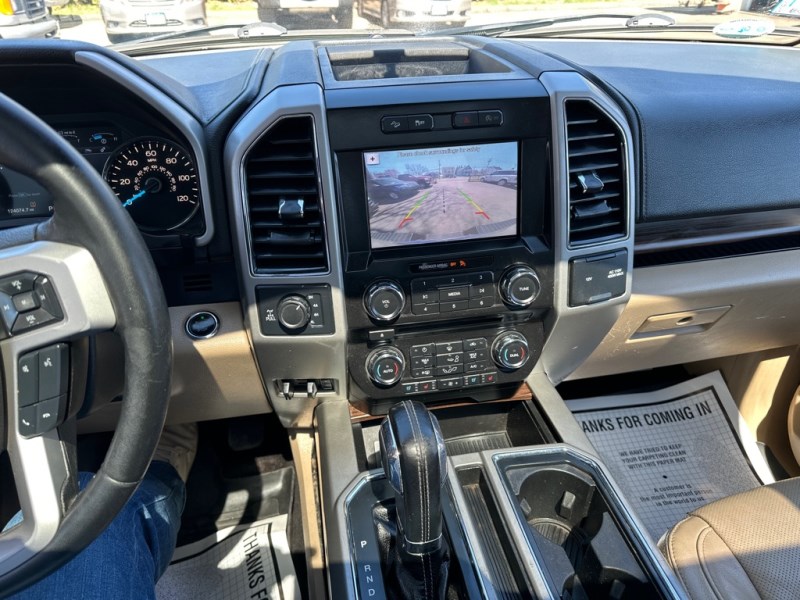 2017 Ford F-150 Lariat - Photo 12