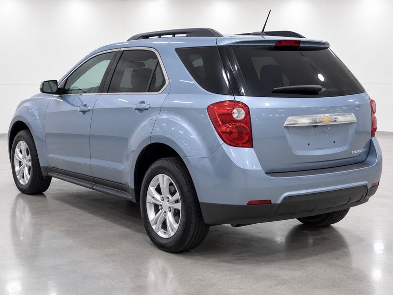 Additional photo of vehicle.