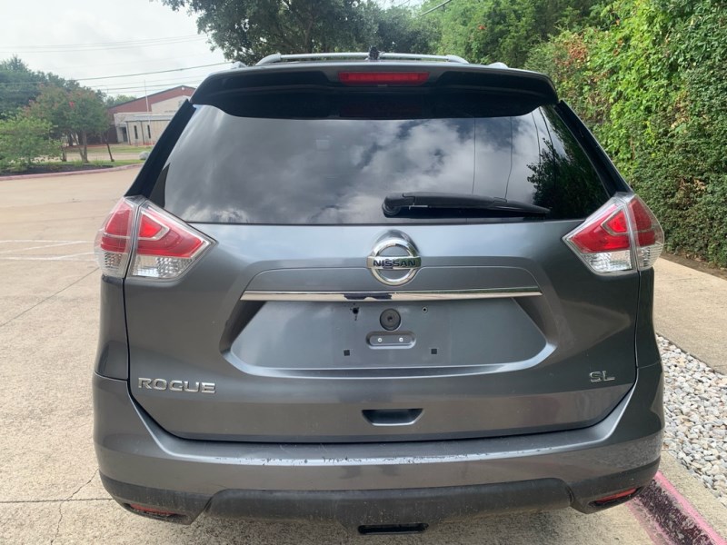 Additional photo of vehicle.