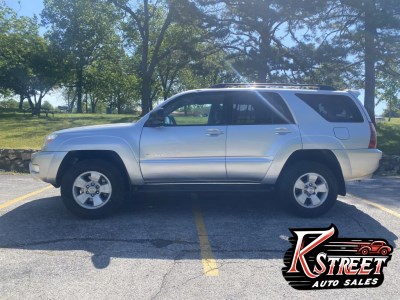 2004 Toyota 4Runner SR5 4x4's photo