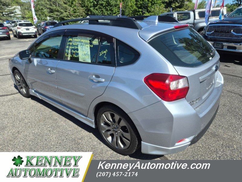 Additional photo of vehicle.