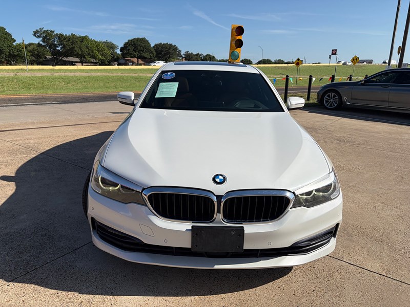 2018 BMW 5 Series 530i Sedan's photo
