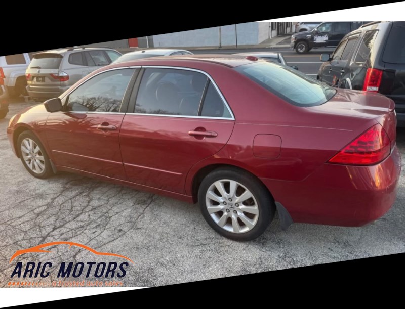 2007 Honda Accord 3.0 EX ULEV 5AT w/Leather's photo