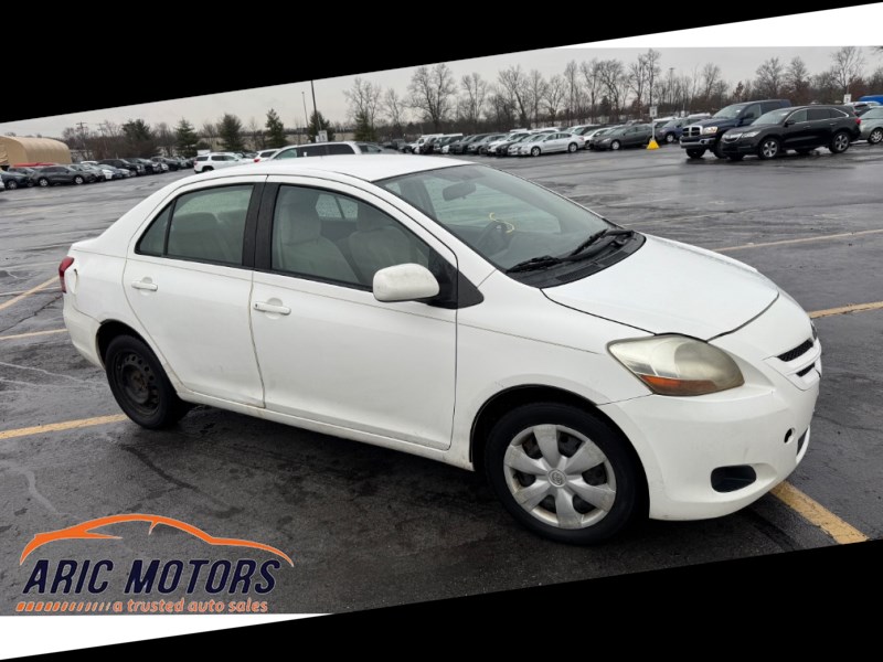 2007 Toyota Yaris's photo