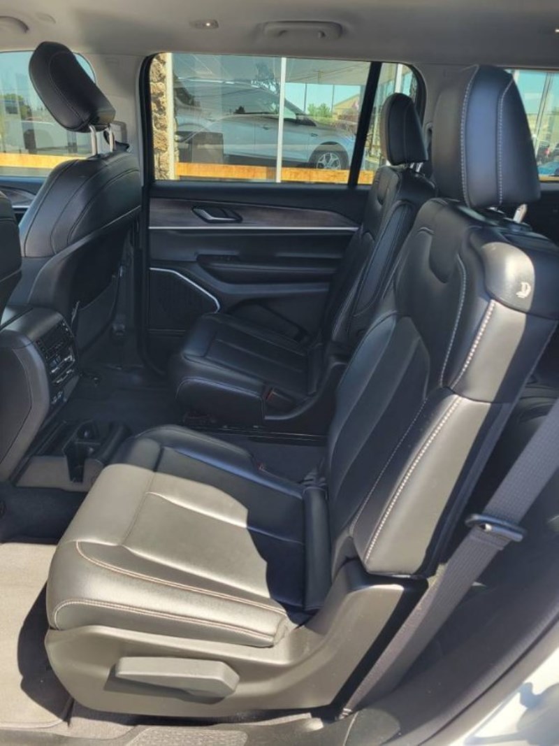 2022 Jeep Grand Cherokee L Limited - Photo 8
