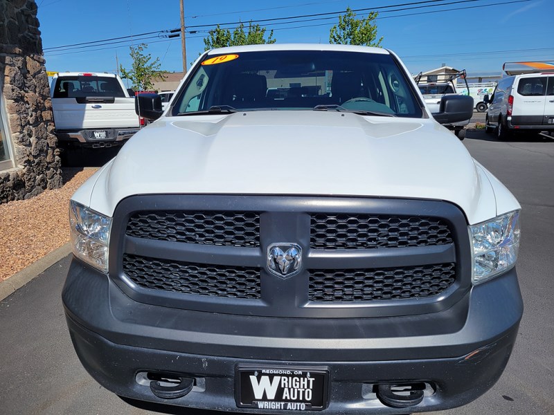 Additional photo of vehicle.