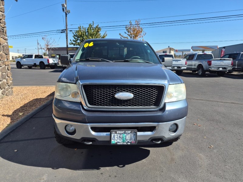 Additional photo of vehicle.