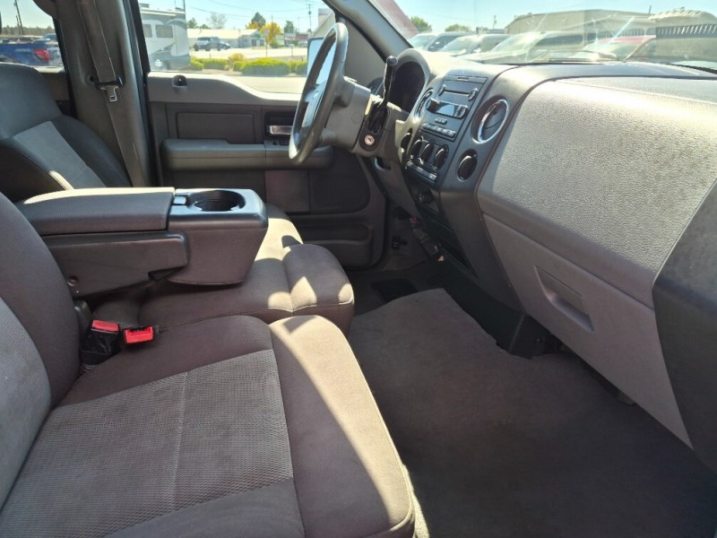 Additional photo of vehicle.
