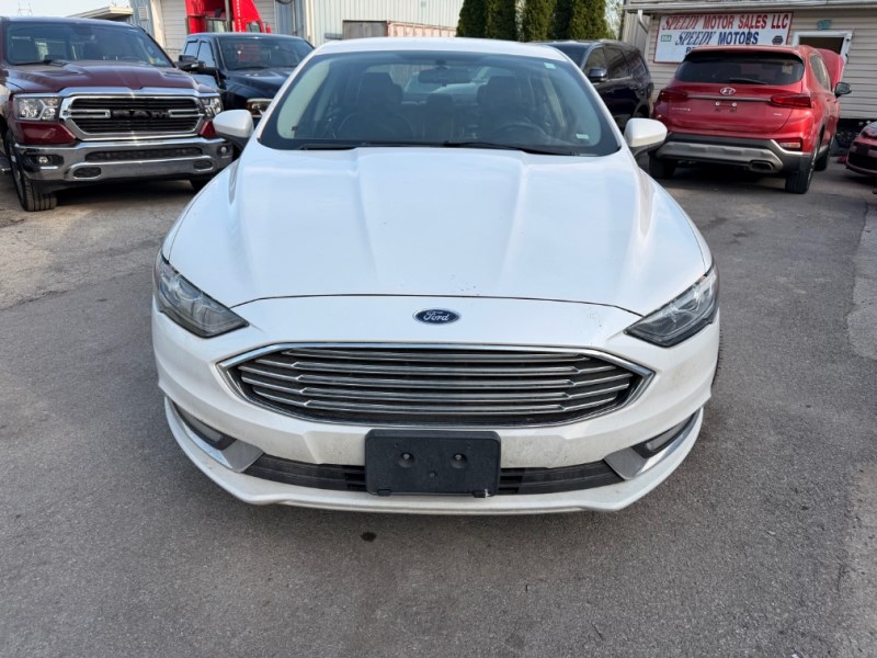 2017 Ford Fusion SE - Photo 3