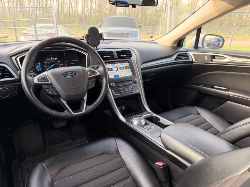 2017 Ford Fusion SE - Photo 14