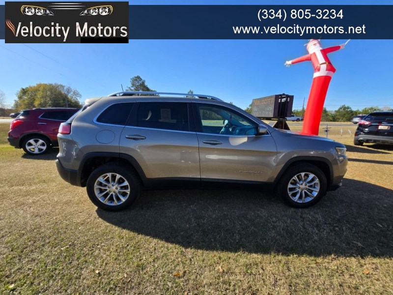 2019 Jeep Cherokee Latitude's photo