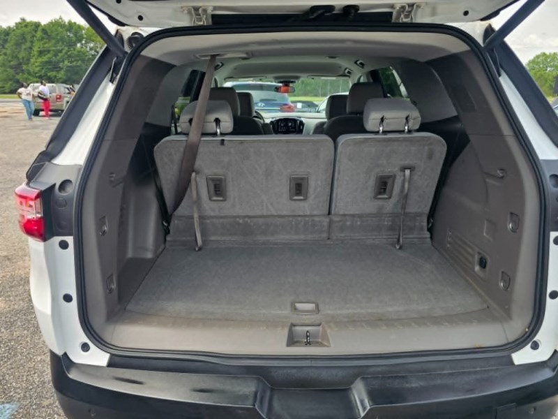 2021 Chevrolet Traverse 1LT - Photo 13