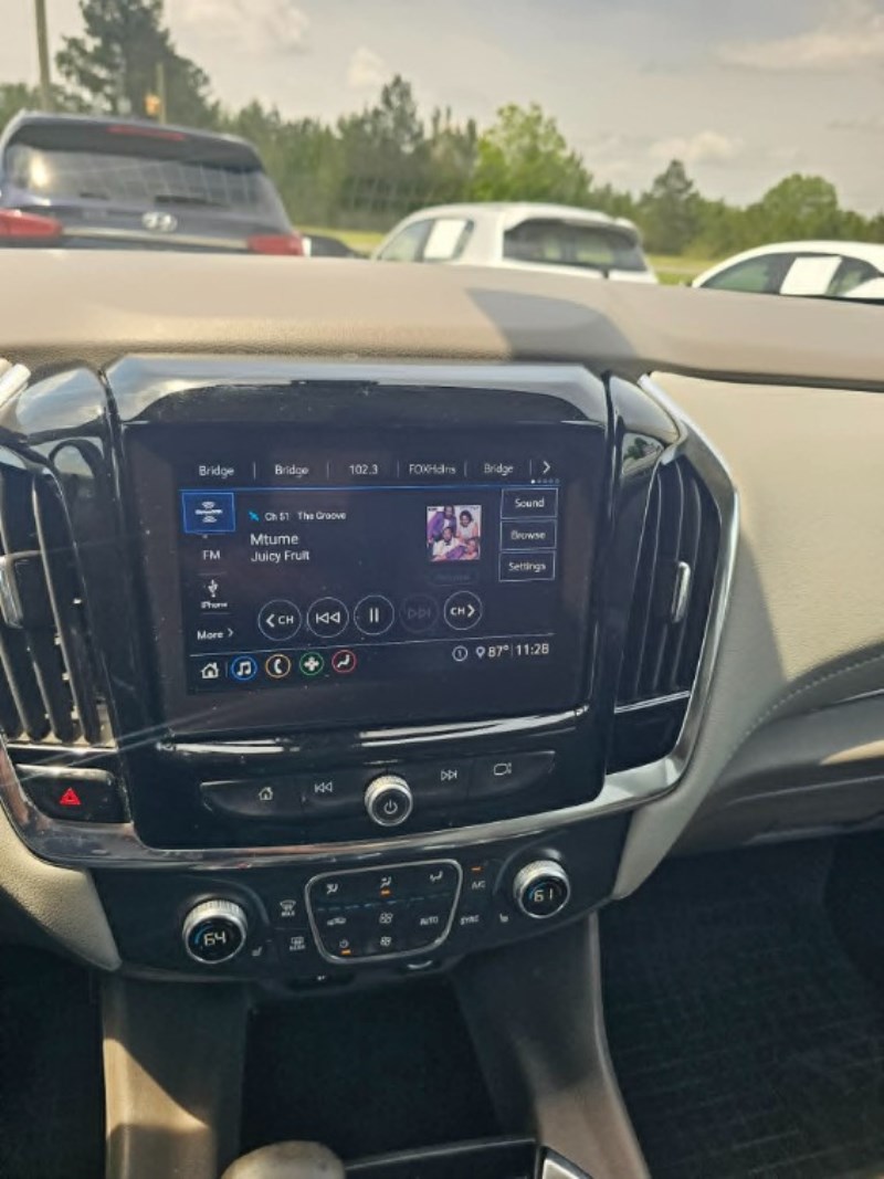 2021 Chevrolet Traverse 1LT - Photo 19