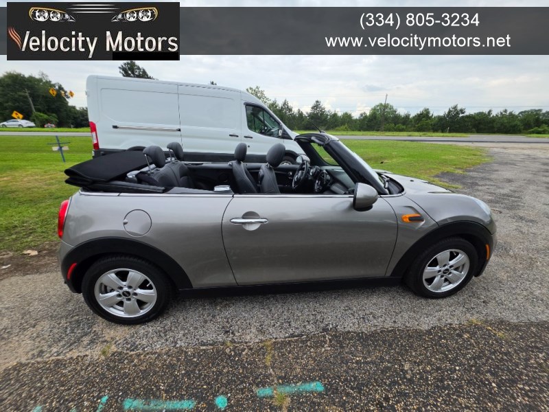 2019 MINI Convertible Cooper Iconic's photo