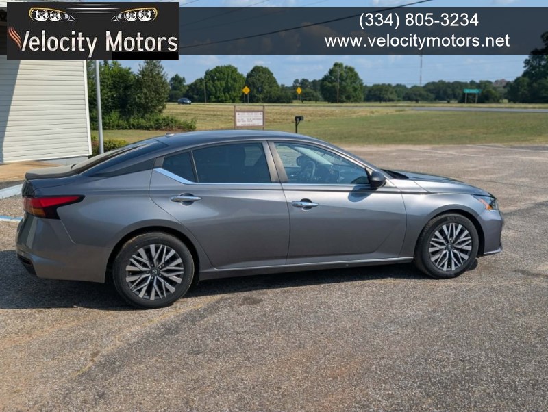 2024 Nissan Altima 2.5 SV's photo