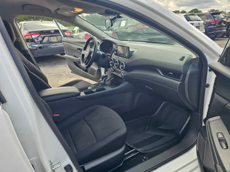Additional photo of vehicle.
