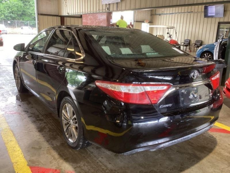 2017 Toyota Camry 2.5 Auto SE's photo
