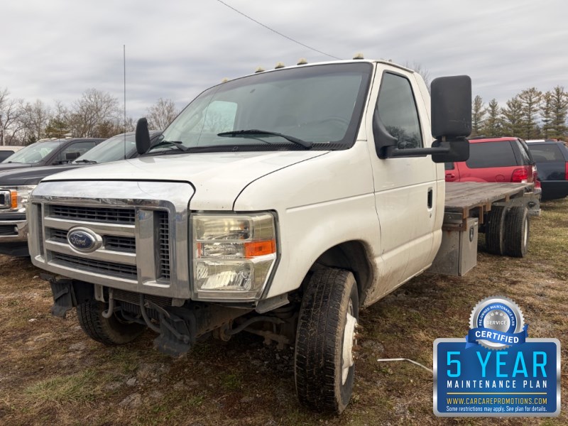 2011 Ford E-Series's photo