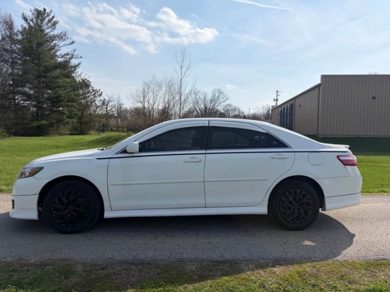 Additional photo of vehicle.