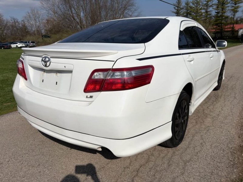 Additional photo of vehicle.