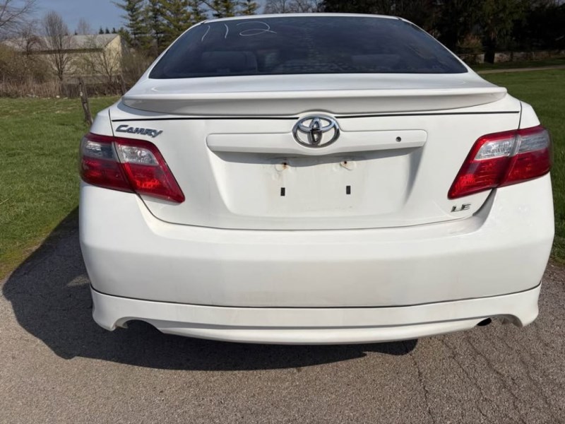 Additional photo of vehicle.