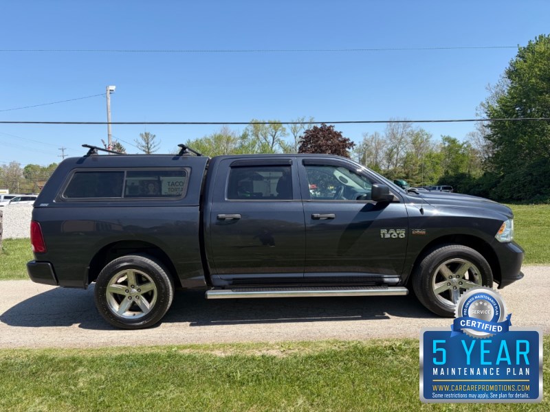 2015 RAM 1500 Express 4x4 Crew Cab's photo