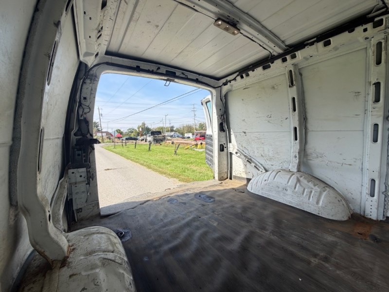 Additional photo of vehicle.