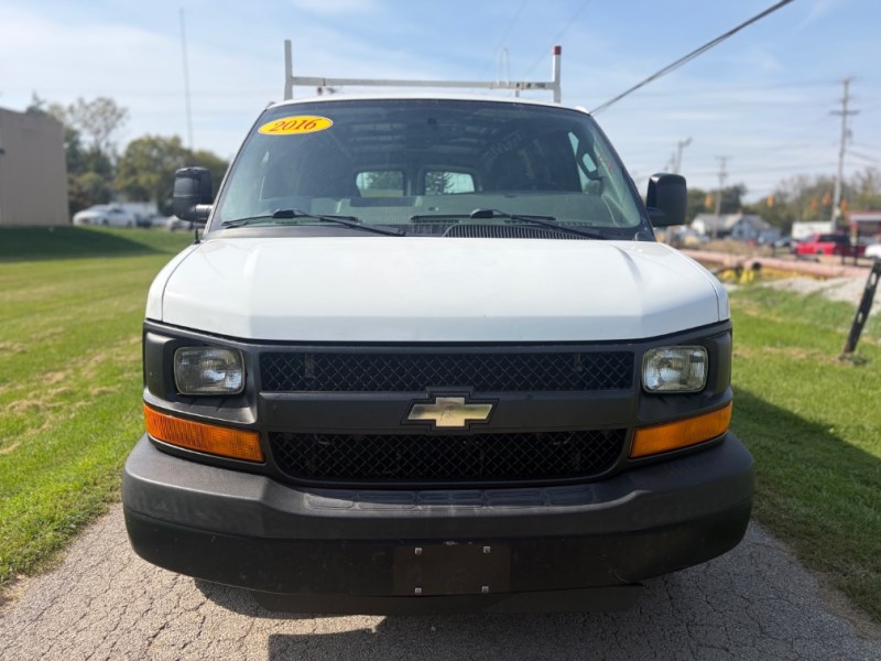 Additional photo of vehicle.