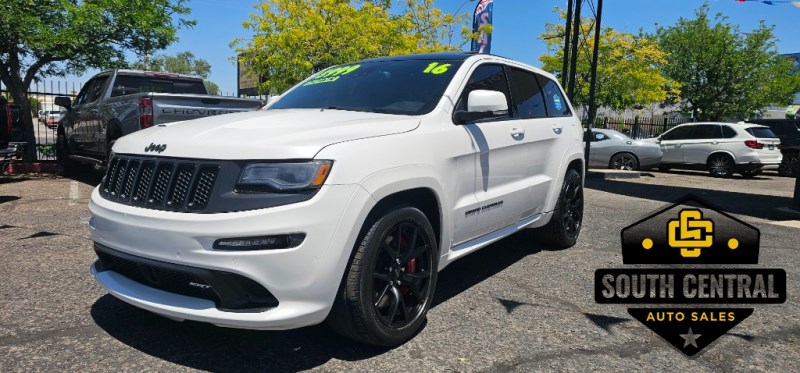 2016 Jeep Grand Cherokee SRT Night's photo