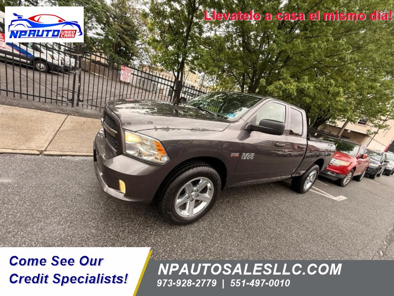 2018 RAM 1500 Express 4x4 Quad Cab 6'4's photo